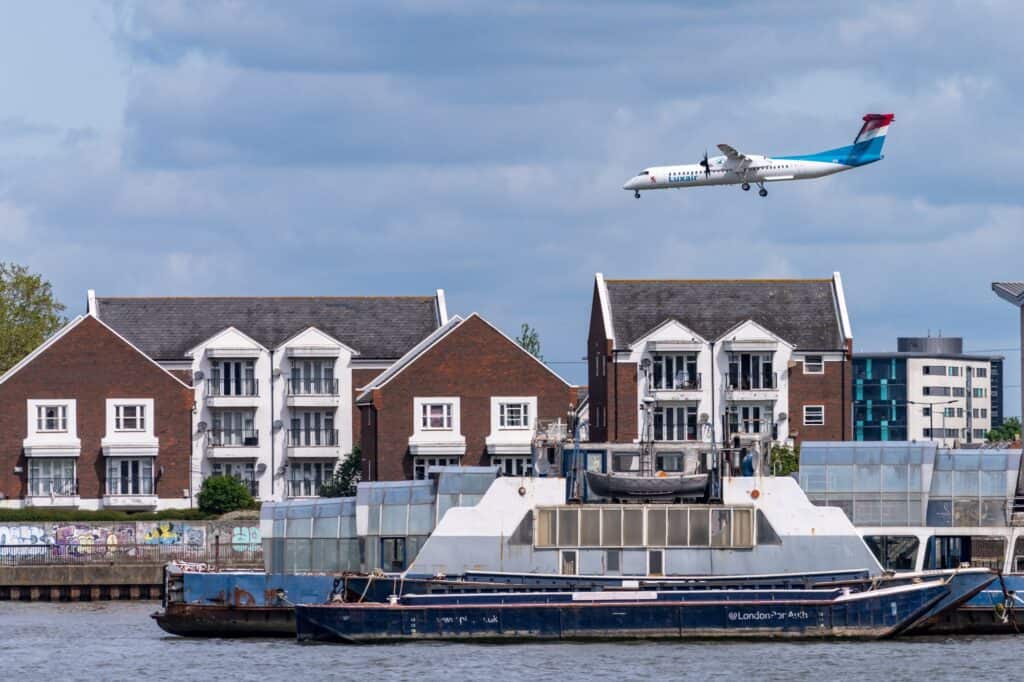 Residential buildings by the river in the concept of housing options in Woolwich